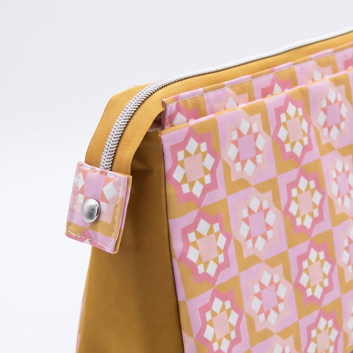 Block Party: Plover Pouch by Noodlehead - Bag Making Kit